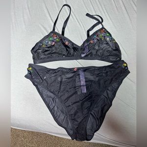 Savage x Fenty bra & panty set